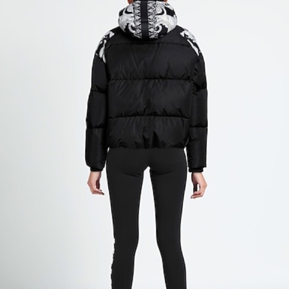 VERSACE SILVER BAROQUE PUFFER - Picture 6 of 6